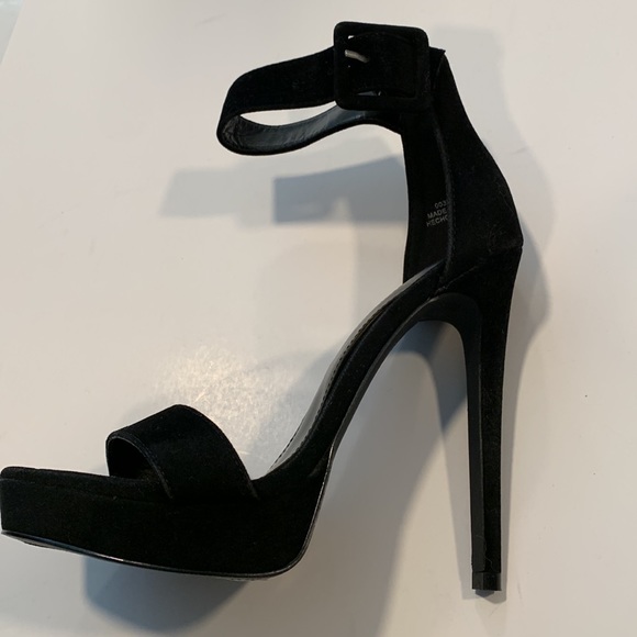 Black High Heel Sandals - Picture 6 of 10